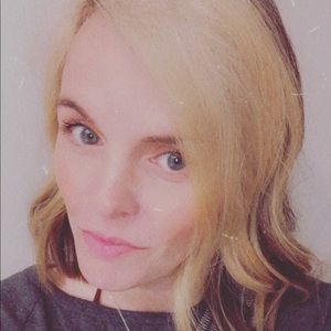 Meet your Posher, Launa